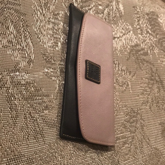 Handbag - Picture 7 of 7